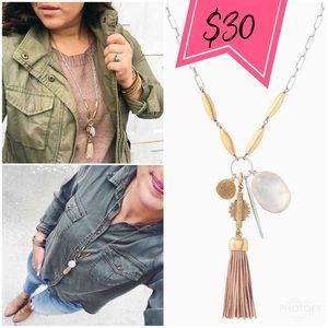Stella dot Victoria pendant necklace